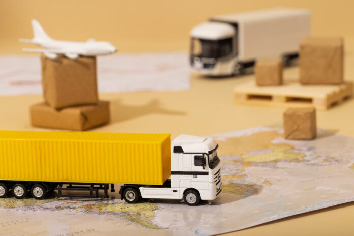 Profesjonalny transport kontenerowy, czyli sposób na sprawny przepływ towarów